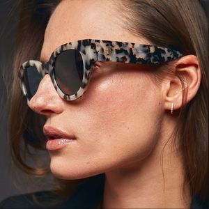 Anine Bing Trousdale Sunglasses O/S Tortoise